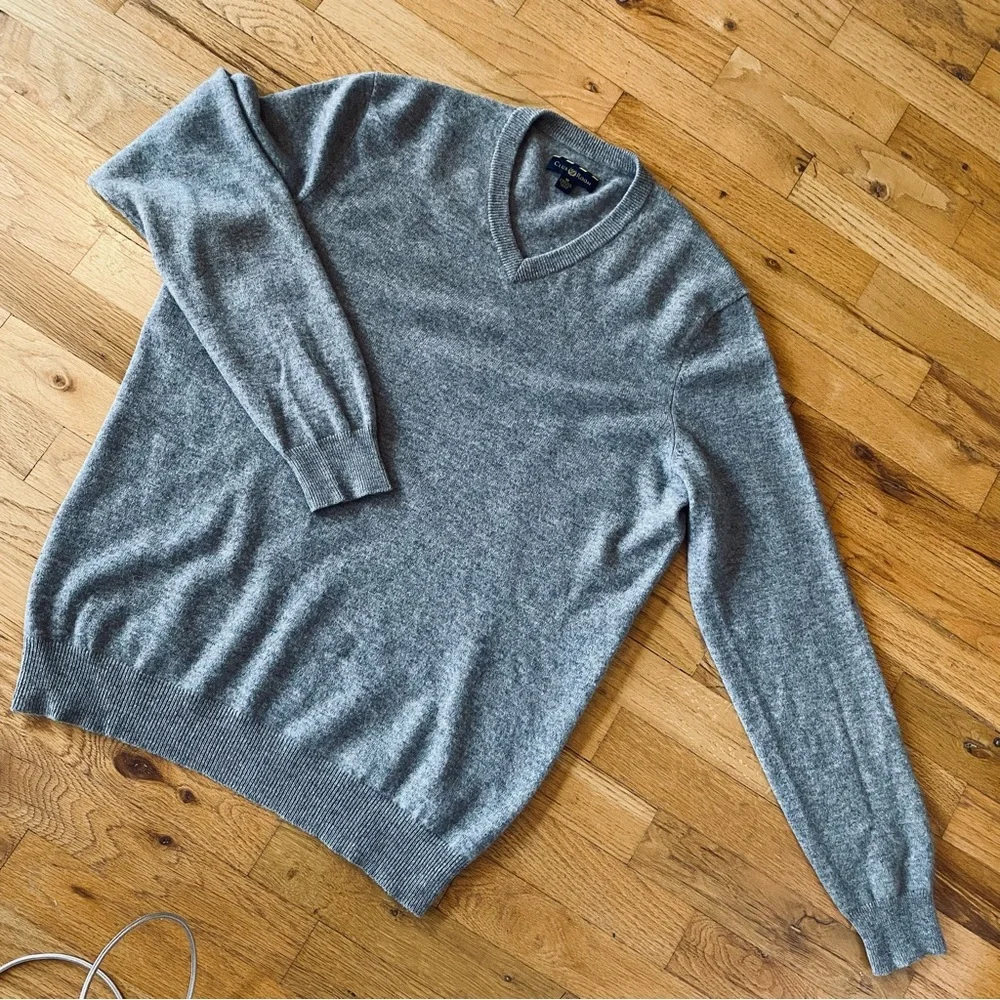 Pure cashmere  M men’s dark heather grey sweater. EUC - Picture 5 of 5